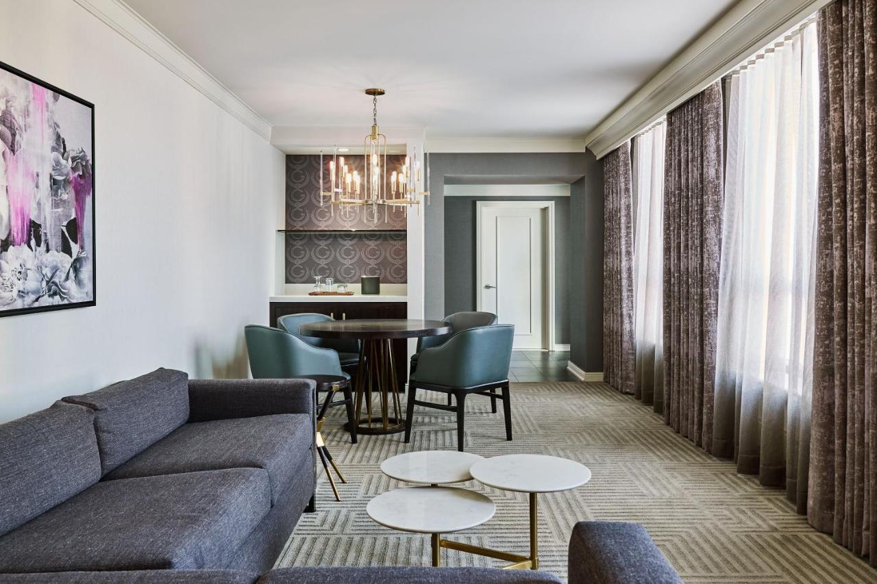 The Gwen, A Luxury Collection Hotel, Michigan Avenue Чикаго Екстериор снимка