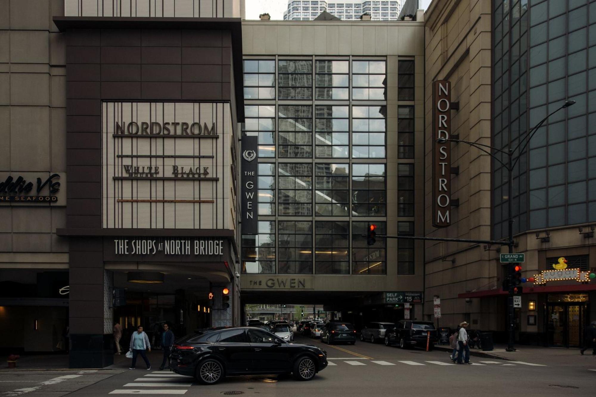 The Gwen, A Luxury Collection Hotel, Michigan Avenue Чикаго Екстериор снимка