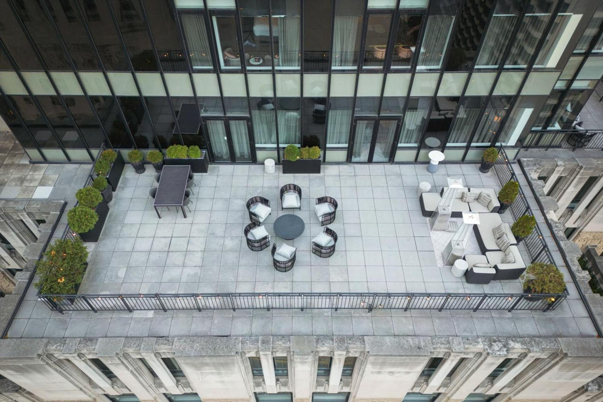The Gwen, A Luxury Collection Hotel, Michigan Avenue Чикаго Екстериор снимка