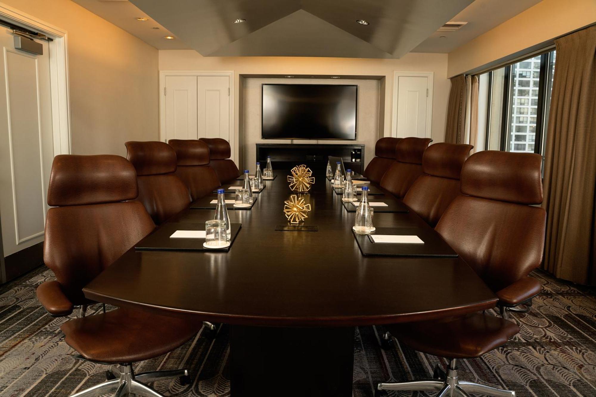 The Gwen, A Luxury Collection Hotel, Michigan Avenue Чикаго Екстериор снимка